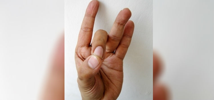 8 động tác ngón tay đơn giản giúp xua tan bệnh tật