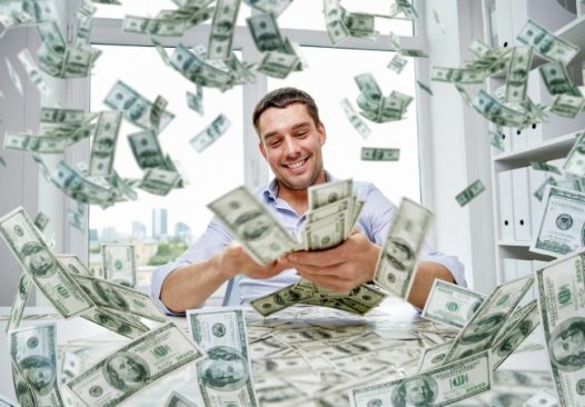 Cứ hai ngày thế giới lại sản sinh thêm 1 tỷ phú đô la mới