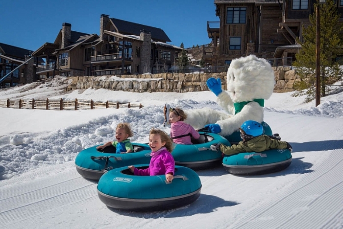 Yellowstone - câu lạc bộ thể thao của người giàu có và nổi tiếng thế giới