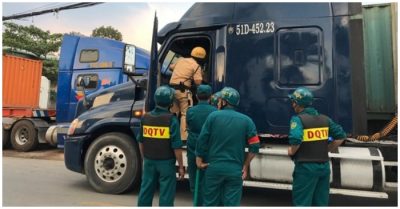 TP. HCM: Phát hiện tài xế, phụ xe container dương tính với ma tuý giấu trong cabin xe