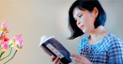 Bông sen nhỏ khai mở con đường cải tử hoàn sinh