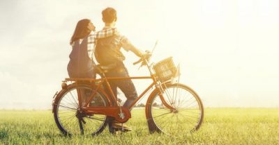 Thế giới này vốn không hoàn mỹ nhưng có một người hoàn hảo dành cho bạn