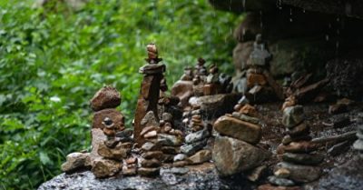 Nữ nhân yếu đuối nhờ nhẫn nhục chịu đựng mà cải biến nửa đời còn lại