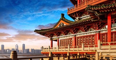 Giàu giúp người chẳng mong báo đáp, Nghèo nhận ân thời khắc không quên 