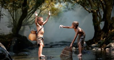 Em gặp nạn, anh không cứu cũng sẽ tổn đức