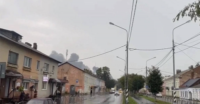 Máy bay không người lái Ukraina tấn công sân bay quân sự phía Tây Mát xcơ va