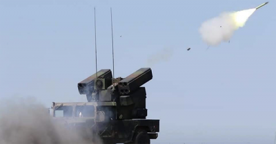 Mỹ chuyển giao bom chùm, tên lửa phòng không và HIMARS cho Ukraina