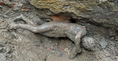 Những bức tượng đồng được khai quật ở làng suối nóng Tuscany: Phát hiện viết lại lịch sử