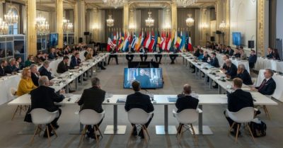 Tổng thống Pháp: không loại trừ khả năng đưa quân phương Tây tới Ukraine