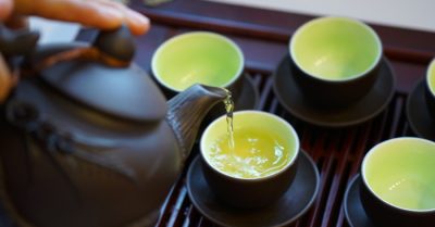 Uống bao nhiêu tách trà xanh mỗi ngày là có tác dụng hạ huyết áp tốt nhất? 