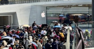 Cửa hàng mới của Apple ở Thượng Hải chật kín người ngày khai trương