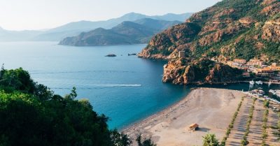 Tại sao nói ‘Nơi người có phúc ở sẽ trở thành phúc địa?’ Thân người mang 3 loại phong thủy 