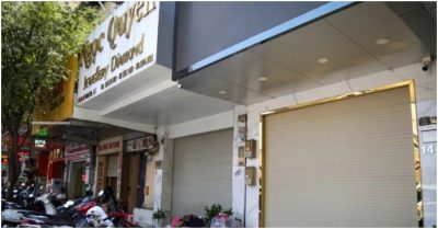 Sợ bị kiểm tra và tịch thu, hàng loạt tiệm vàng ở TP.HCM đóng cửa