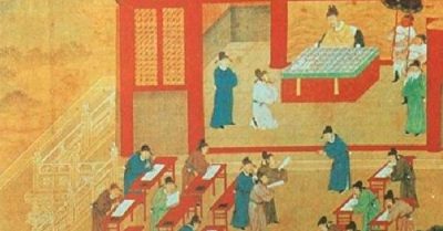 Thí sinh bị oan hồn đòi nợ, thượng thư tương lai giỏi điều đình