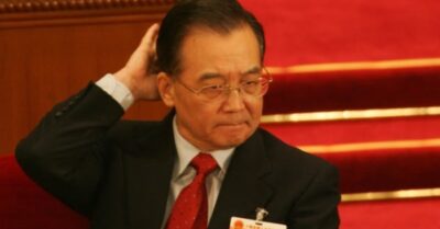 Ôn Gia Bảo đập bàn nổi giận: ‘THOÁI VỊ THẾ NÀY SAO GỌI LÀ THOÁI VỊ?’