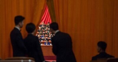 Tin đồn tại Hội nghị Trung ương 4 lan rộng: Nhóm đại biểu quân đội yêu cầu bãi miễn quân quyền của ông Tập