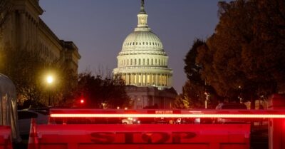 Thượng viện Mỹ thúc đẩy kế hoạch chấm dứt đóng cửa trong bước đột phá của lưỡng đảng