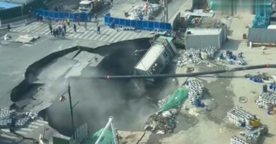 Công trình tàu điện ngầm Thượng Hải sập nghiêm trọng, mặt đất xuất hiện hố tử thần khổng lồ