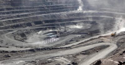 Bắc Kinh siết chặt nhưng Tokyo đã đi trước 1 bước ngoạn mục